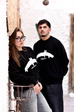 G2G Knitted Black sweater